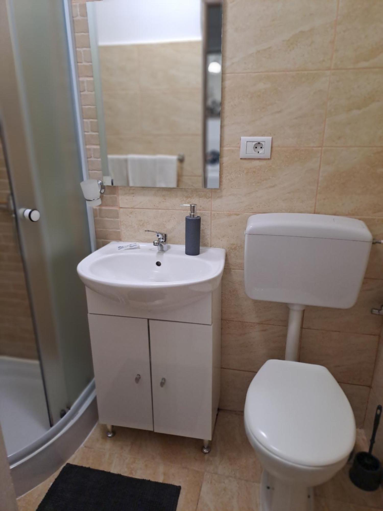 Garsoniera Vivere Сибиу Экстерьер фото